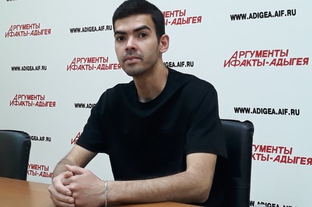 Artur Saidov, a student of the International Faculty of Adyghe State University, spoke about the importance of the Russian language and culture