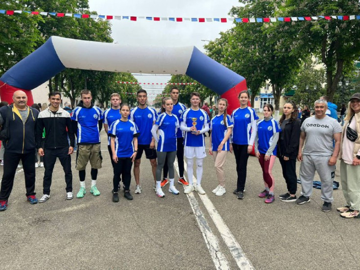 Студенты Адыгейского государственного университета выиграли Чемпионат города по эстафетному бегу в межвузовском забеге