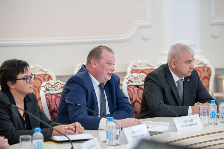 Преподаватель АГУ Айдамир Сташ принял участие в совещании с Министром науки и высшего образования РФ Валерием Фальковым