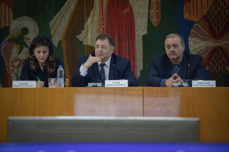 Enhancing the Higher Education System: Discussions at Adygea State University