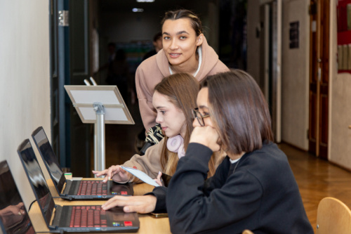 Online meeting at the Institute of Exact Sciences and Digital Technologies