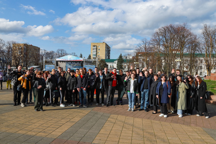 Студенты и преподаватели Адыгейского государственного университета посетили концерт к десятилетию воссоединения Крыма и Севастополя с Россией