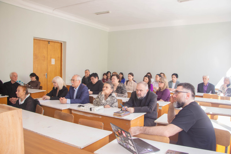 Научно-исследовательский семинар «Гуманитарный диалог: кафедры в фокусе» прошел в Институте гуманитарного знания и культуры